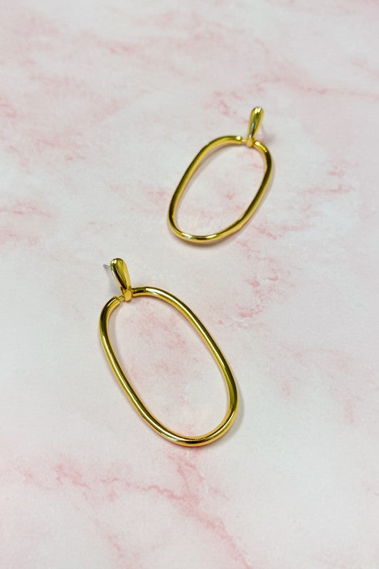 So Chic Oval Earrings